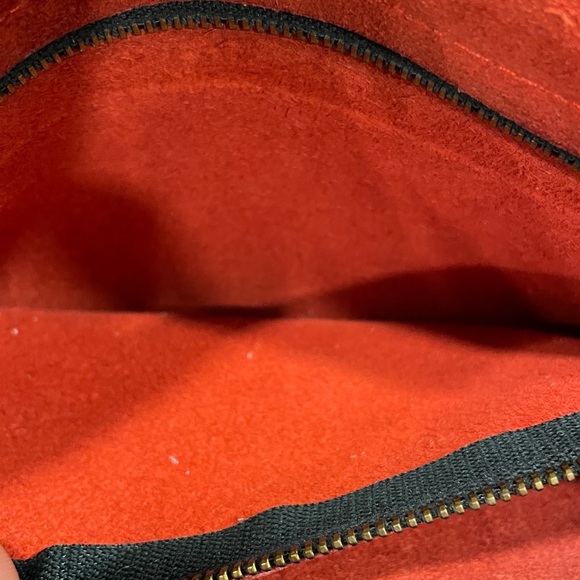 Vintage late 1970’s-Early 1980’s Coach Dinky Leather Bag Made In New York City - Picture 14 of 14